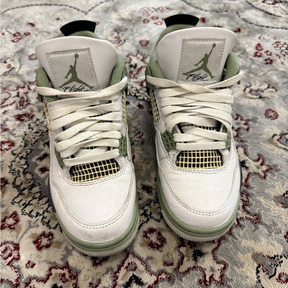 Wmns Air Jordan 4 Retro 'Seafoam'